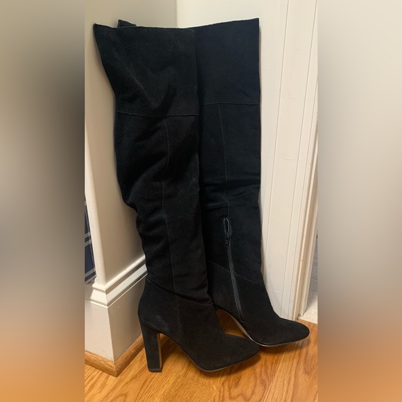 Suede boots - Picture 5 of 9